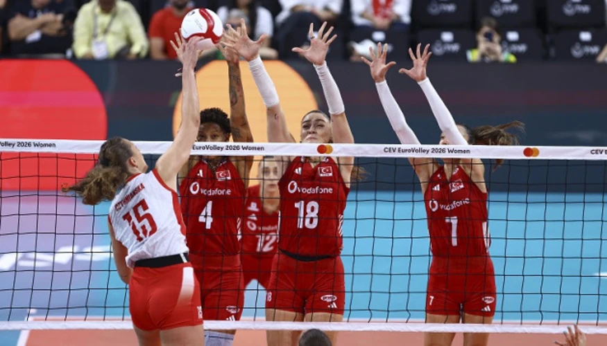 Логотип жіночого чемпіонату Європи-2026 з волейболу (cev.eu)