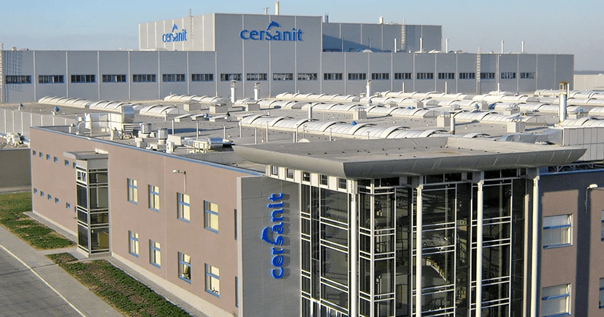 Керамічний завод Cersanit Invest у Звягелі після удару безпілотників
